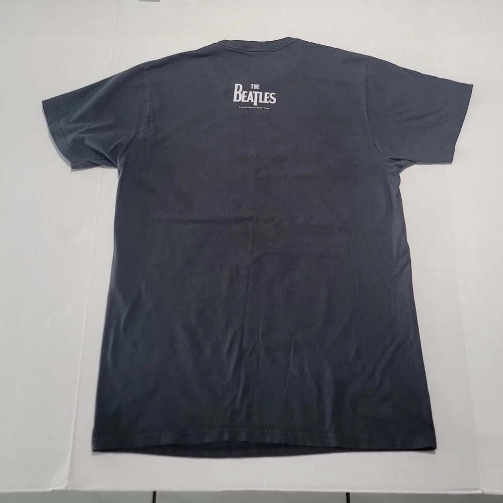 The Beatles Sgt. Pepper Lonely Hearts Club  Band Men's  T- Shirt, 2013 Size L - Picture 11 of 11